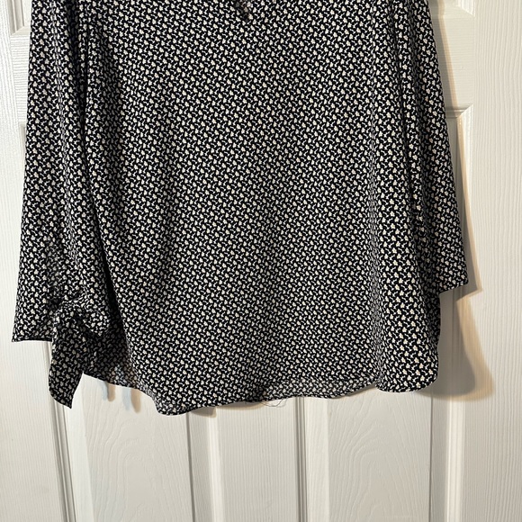 Michael Kors Floral Casual Blouse - Picture 3 of 14